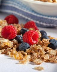 Cereal with raspberries and blueberries